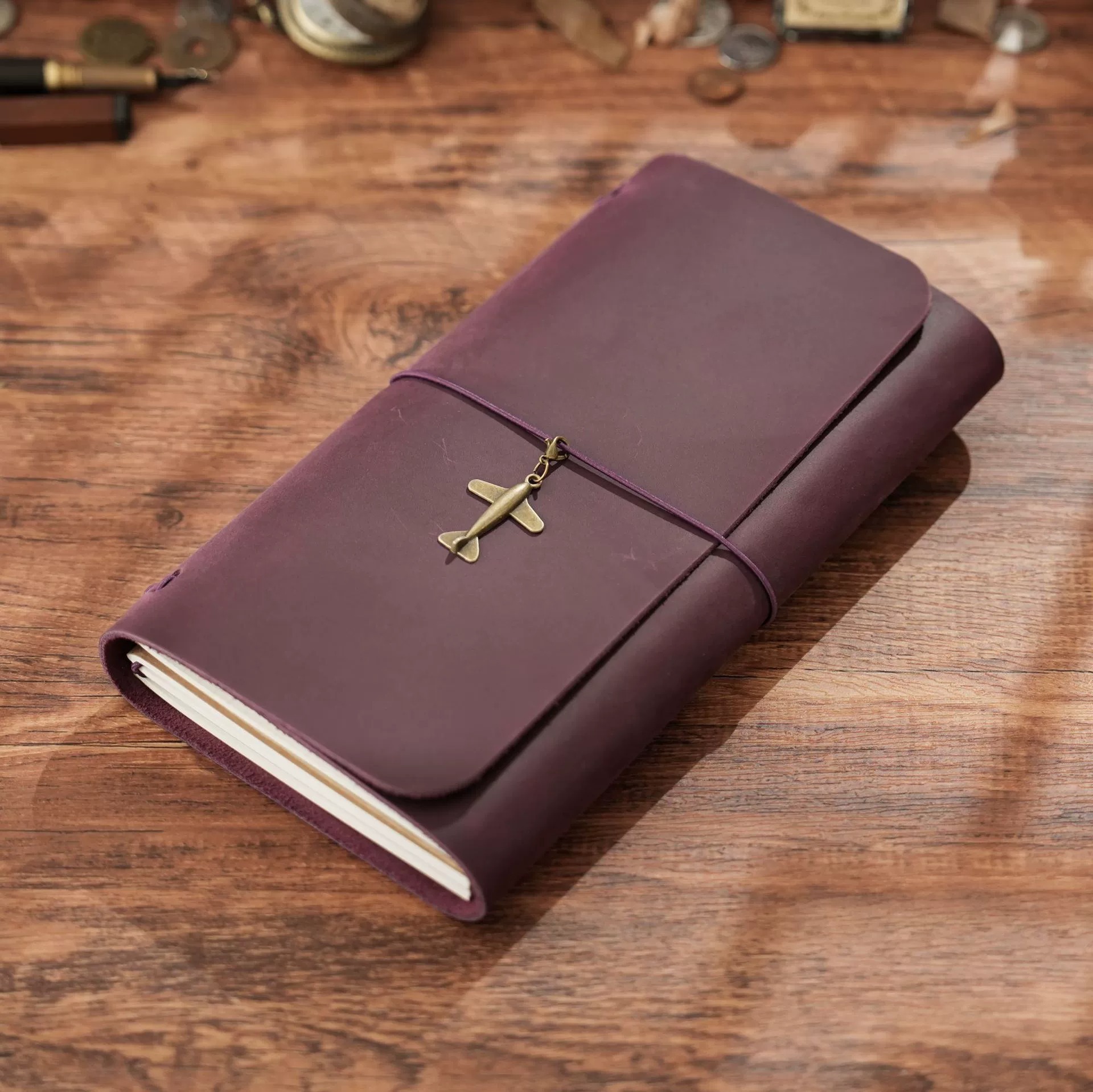 Violet avec carnet et porte-cartes