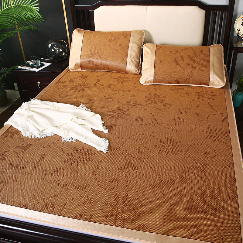 Classic Single-Sided Rattan Mat - Water Flower