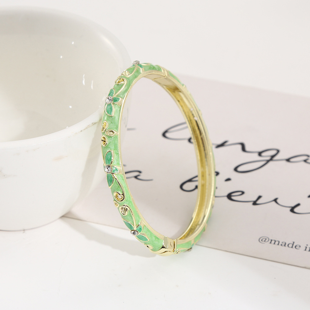 Hd-052 gold flowing sand-light green-dark green