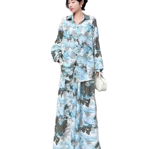 Çok renkli seçenekler çiçek baskı artı boyutu gevşek tasarım kadın gömleği ve pantolon için 2 adet Set - Product Image 1