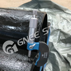 シームレス鋼管ASTM A53 A106 Gr.B API5L構造用鋼用途向けのシームレス黒色鋼管カーボンチューブ