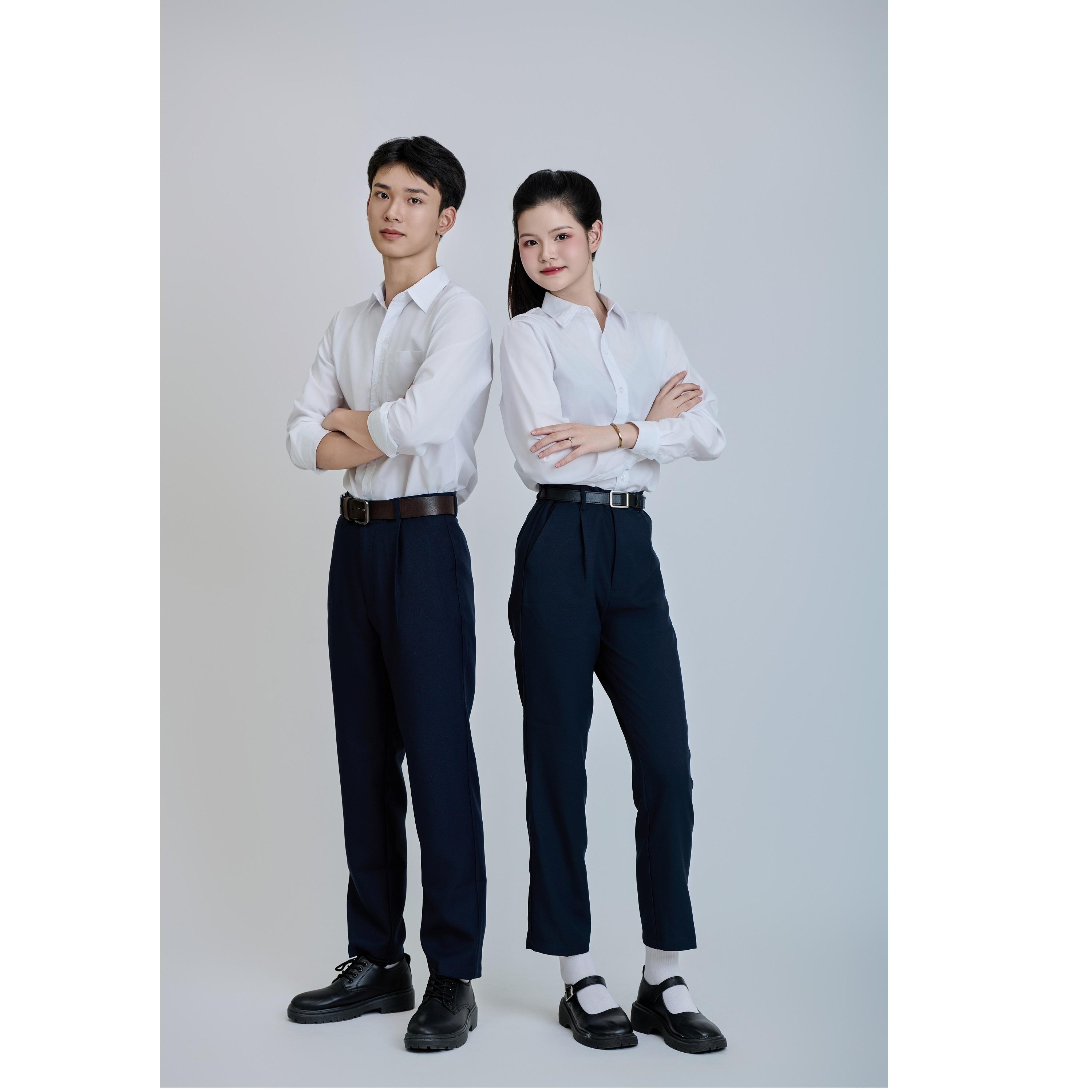 สีน้ำเงินกรมท่า