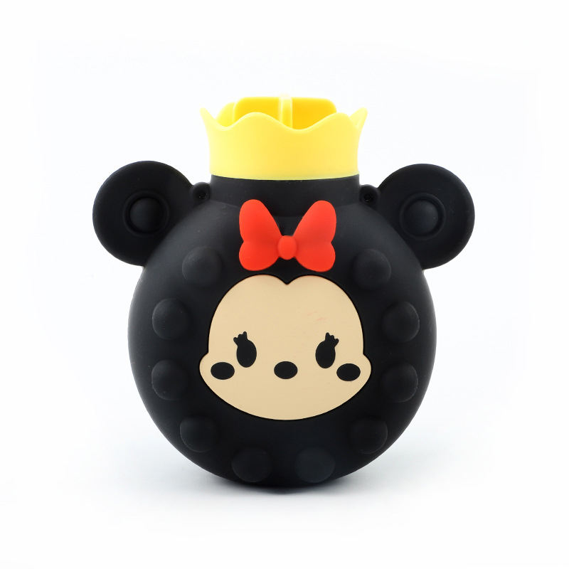 มินนี่-ดำ