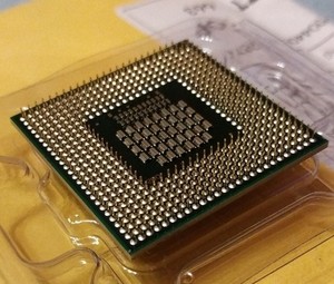 CPU ordinateur便携式核心2 Duo CPU 4 M插座479 (缓存/2.0 GHz/667/双核) Ordinateur Portab T7200l - Product Image 2