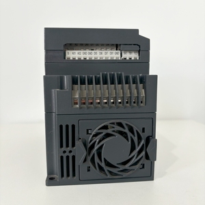 HuaYuan G1 Series 0,75-800kW Trifásico 380V Controladores de frecuencia variable Control vectorial de circuito cerrado para variador de velocidad - Product Image 5