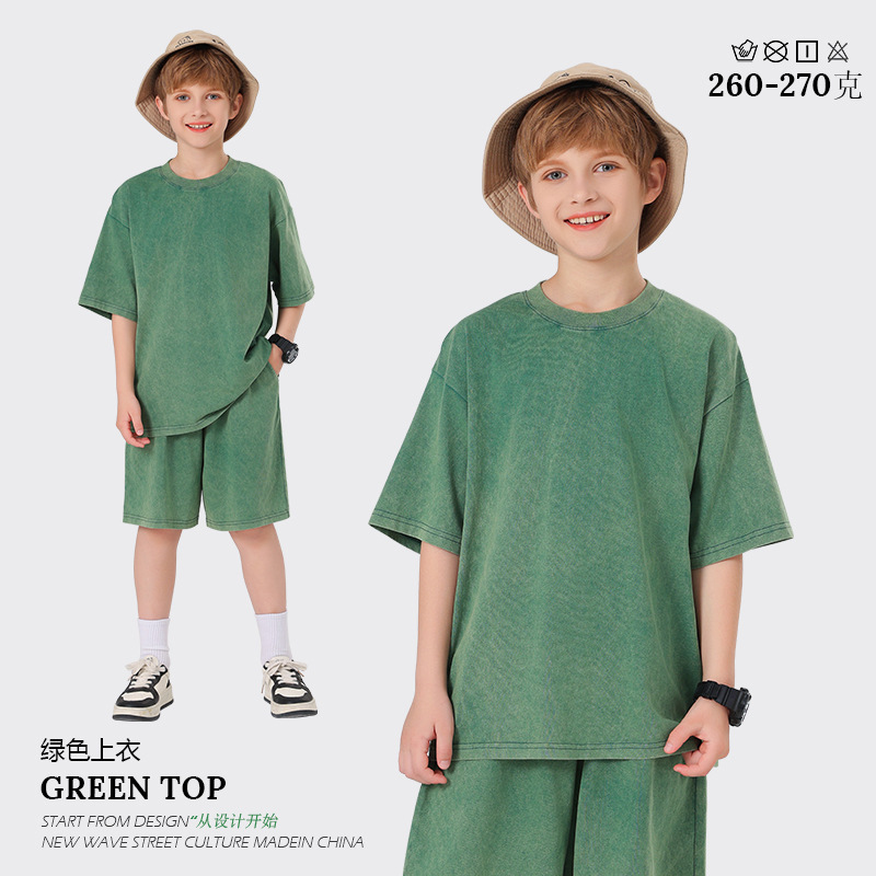 t-shirt verde sale saltata in padella