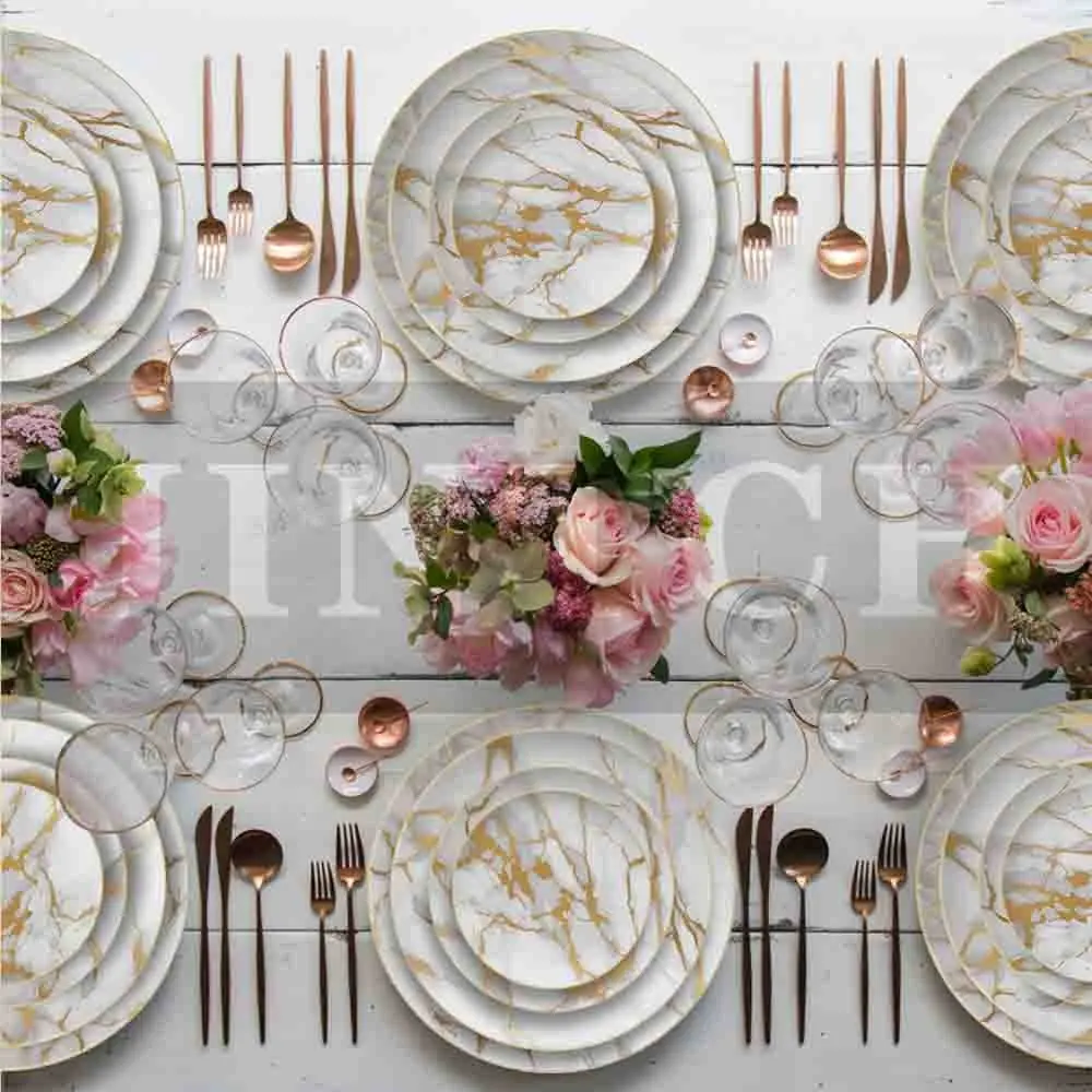 Großhandel 16 Stück Keramik Hochzeit Geschirr Set, feine Bone China Dubai Gold Teller Set