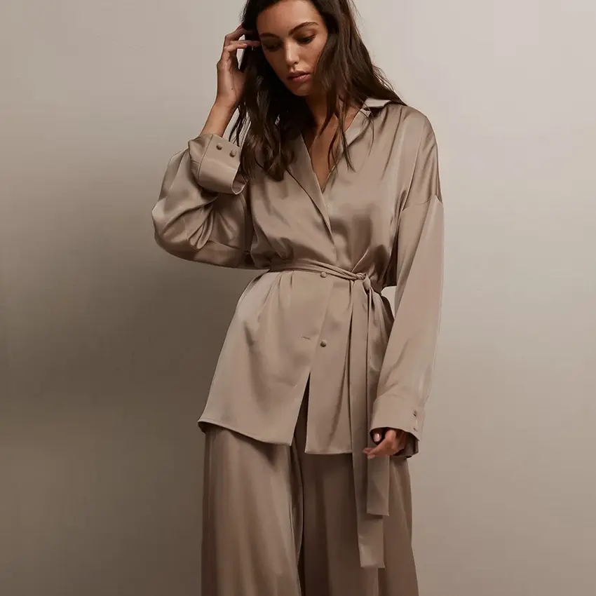 Pyjama de créateur deux pièces en Satin de soie pour femmes, vêtements de nuit assortis pour Couples, ensembles de Pyjamas en soie