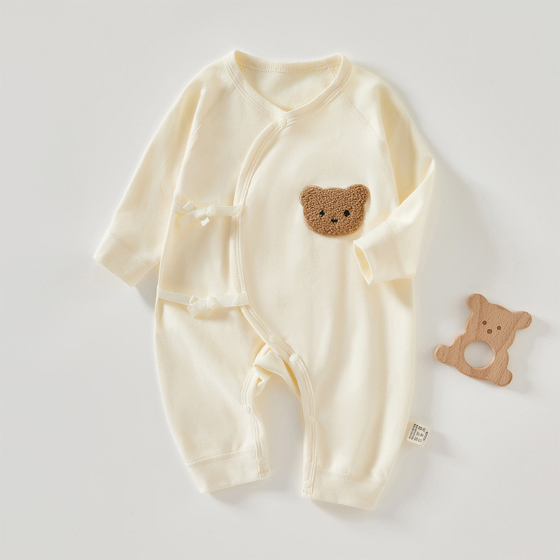 Vêtements brodés ours papillon