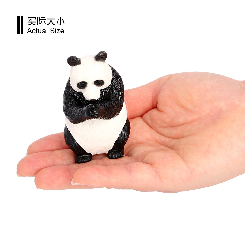 1700 Panda in preghiera