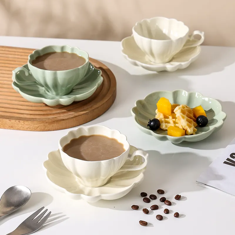 Cổ Điển Gốm Espresso Cup Và Chiếc Đĩa Nổi Hoa Cốc Cà Phê Và Chiếc Đĩa Đặt