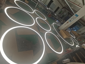 Tùy chỉnh 140W dẫn vòng tròn ánh sáng d150cm cơ thể nhôm 0-10V Dimmable - Product Image 5