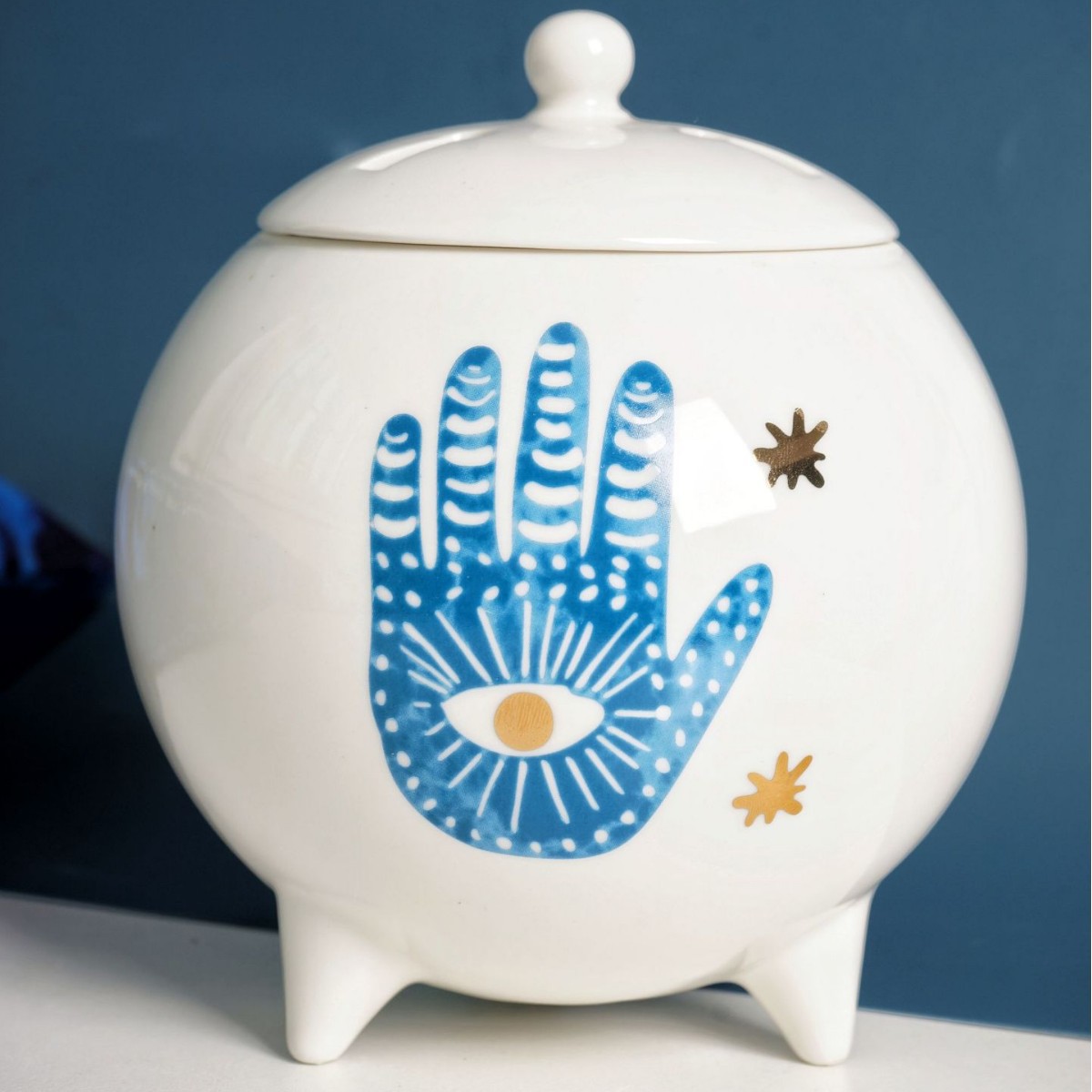Handprint diffuser