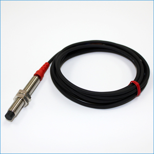 易于使用的F3C-08KN02-N通用圆形接近传感器 - Product Image 1
