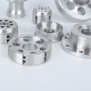 Piezas de hardware de precisión no estándar personalizadas, Herramienta de procesamiento compuesto de fresado de torneado de procesamiento de torno CNC de aleación de aluminio - Product Image 5