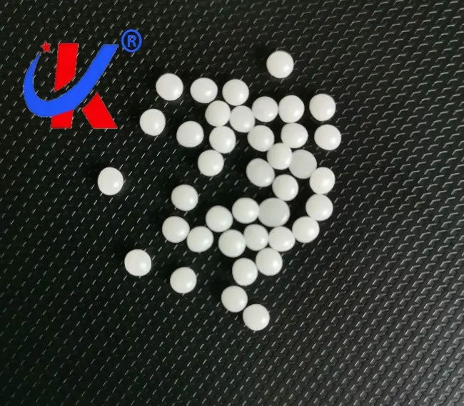 Pom POM polyoxymethylene gránulos conductivo grado reforzado con fibra de carbono CF30 % pom POM pellets