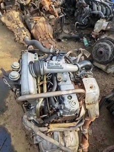 中古トラック4JB1小型ターボ2.8Lコンプリート4ストロークモーターディーゼルエンジンアセンブリターボピックアップ付き4WDギアボックス - Product Image 5