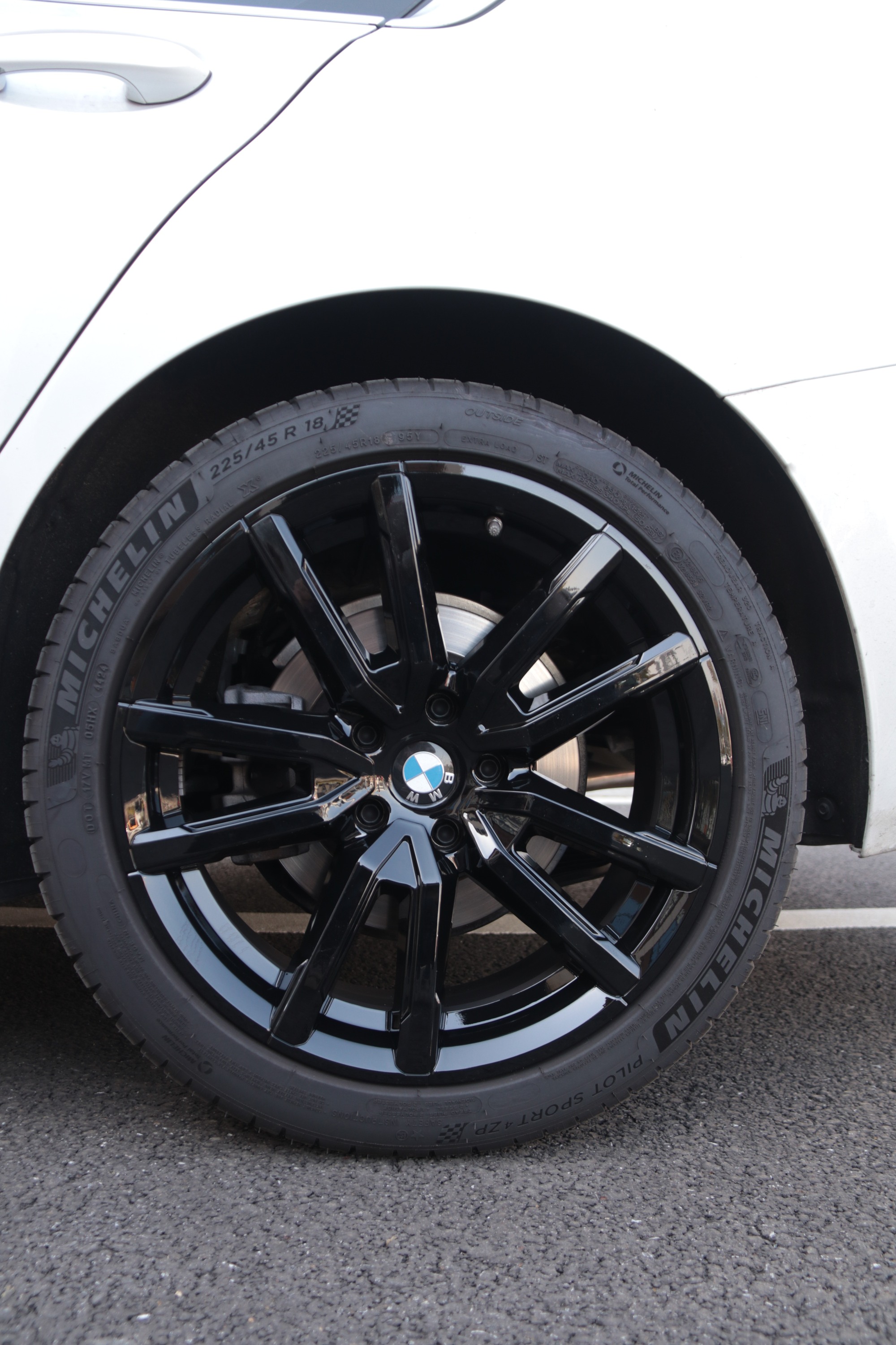 gloss black