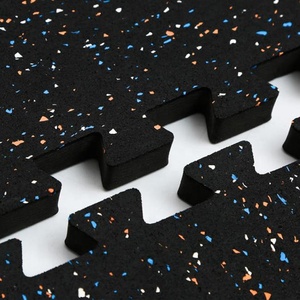 Yüksek kaliteli 50*50cm Epdm Snap kauçuk karolar kauçuk birbirine kauçuk paspaslar çekim aralığı için bulmaca matı halı - Product Image 4