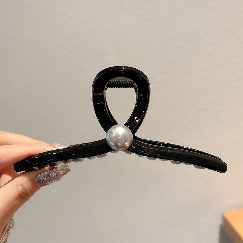 7 glossy pearl clips-15 cm