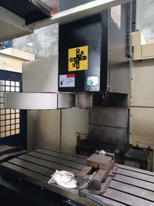 Good Condition CNC Machine FEELER <strong>VM</strong>-40SA 1060 Vertical Machining <strong>Center</strong> MITSUBISHI System with Cutter - Product Image 4