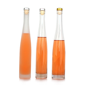Yüksek kaliteli kalınlaşmış cam şarap şişesi 375ml 1L kapasiteli özel Logo özelliği ile buzlu buz şarap şişesi ile vidalı kapak - Product Image 4