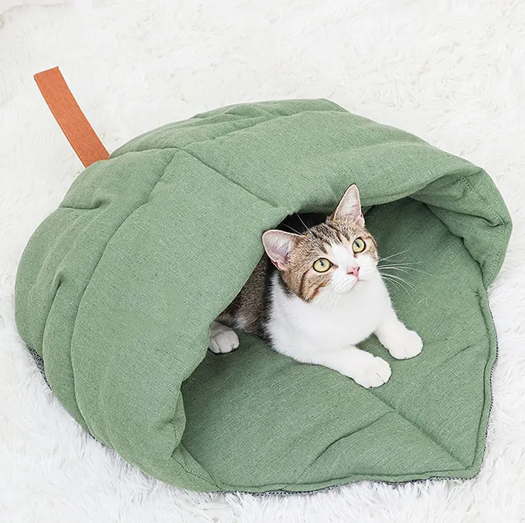 Desain baru kain linen berbentuk daun kreatif tempat tidur anjing hijau kuning lembut dapat dicuci tempat tidur gua hewan peliharaan kucing untuk dekorasi rumah