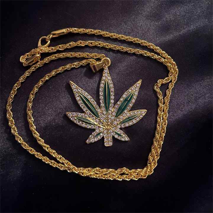 Rhinestone Pendant Necklaces Men Maple Leaf Necklaces Punk Hip Hop Gold Color Chains for Boys Male Steampunk Jewelry
