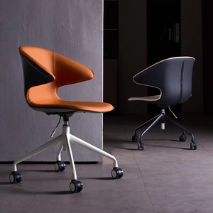 Silla de oficina de lujo Simple de diseño moderno nórdico, Ingeniería humana para negociación de mesa de red, uso de computadora de Aprendizaje Familiar - Product Image 1