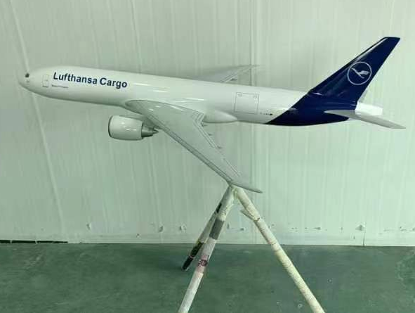 B777 ลุฟท์ฮันซา-1.2ม