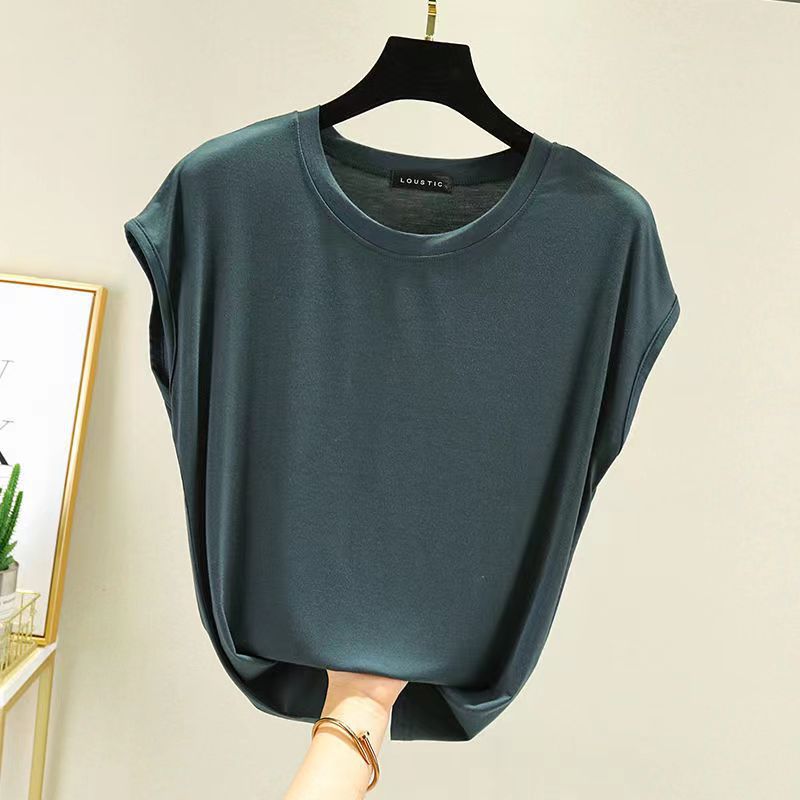 blackish green