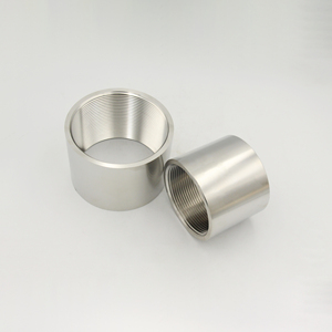 ASME B16.11鍛造ASTM A182 1/4 "-4" フルカップリングハーフカップリングクラス150クラス3000クラス6000女性スレッドソケット