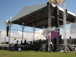 Traliccio di illuminazione dj con sistema audio per altoparlanti line array per eventi truss - Product Image 2