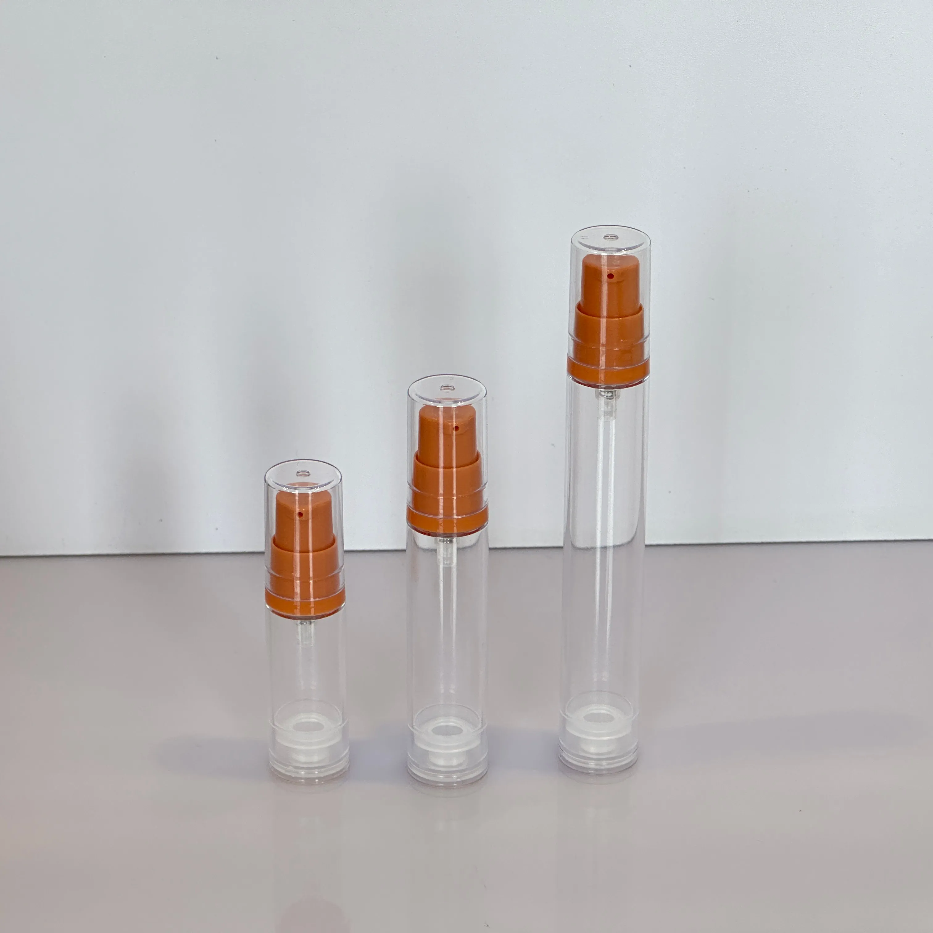 लक्जरी प्लास्टिक स्किनकेयर पीपी खाली लिक्विड फाउंडेशन वायुहीन लोशन की बोतलें पंप के साथ 5 मिलीलीटर 10 मिलीलीटर 15 मिलीलीटर