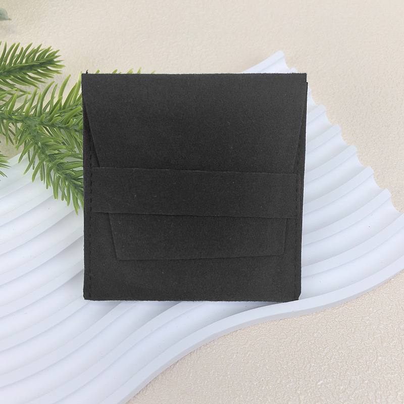 Colore nero: borsa per gioielli (8*8 senza logo)