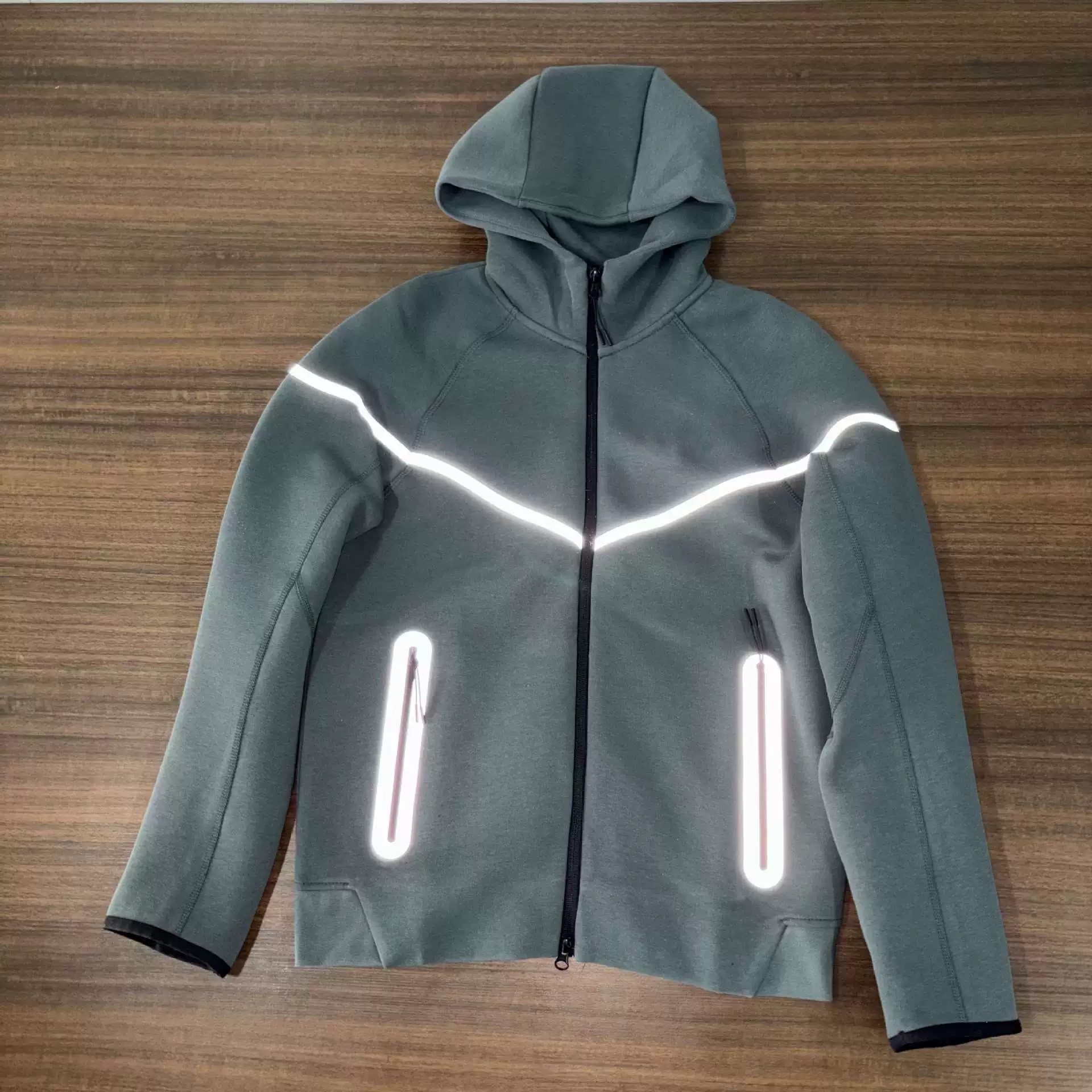 Sweat à capuche vert