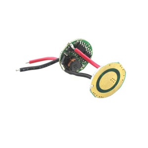 17 мм x 8 мм 2,9 V-8,4 V 1050mA 3-режимный Светодиодный драйвер для светодиодного фонарика
