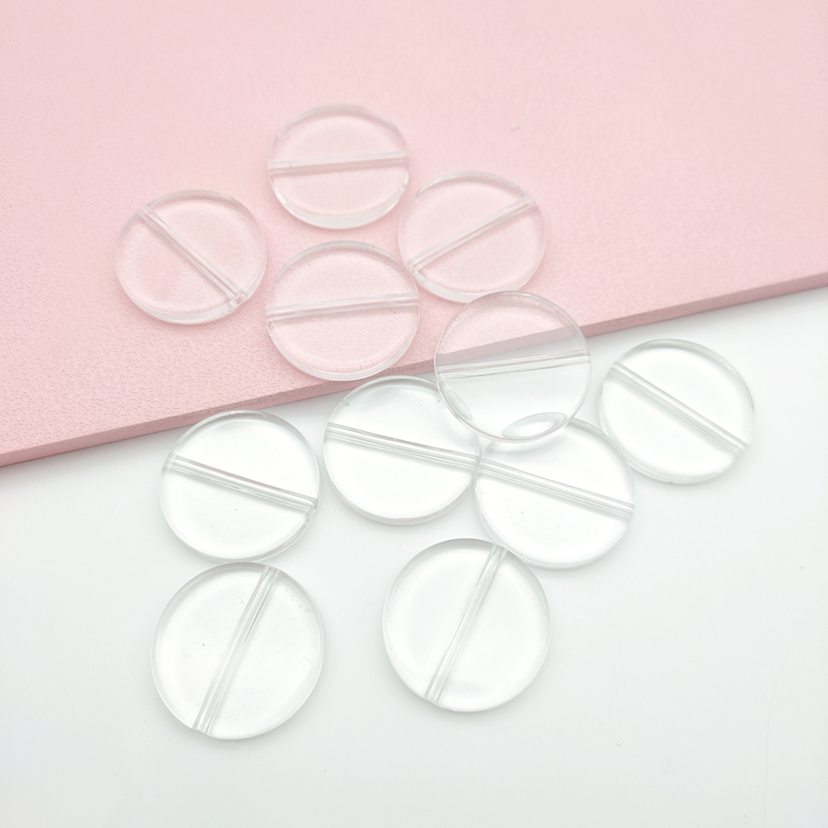 Perle ronde à base transparente de 31 mm