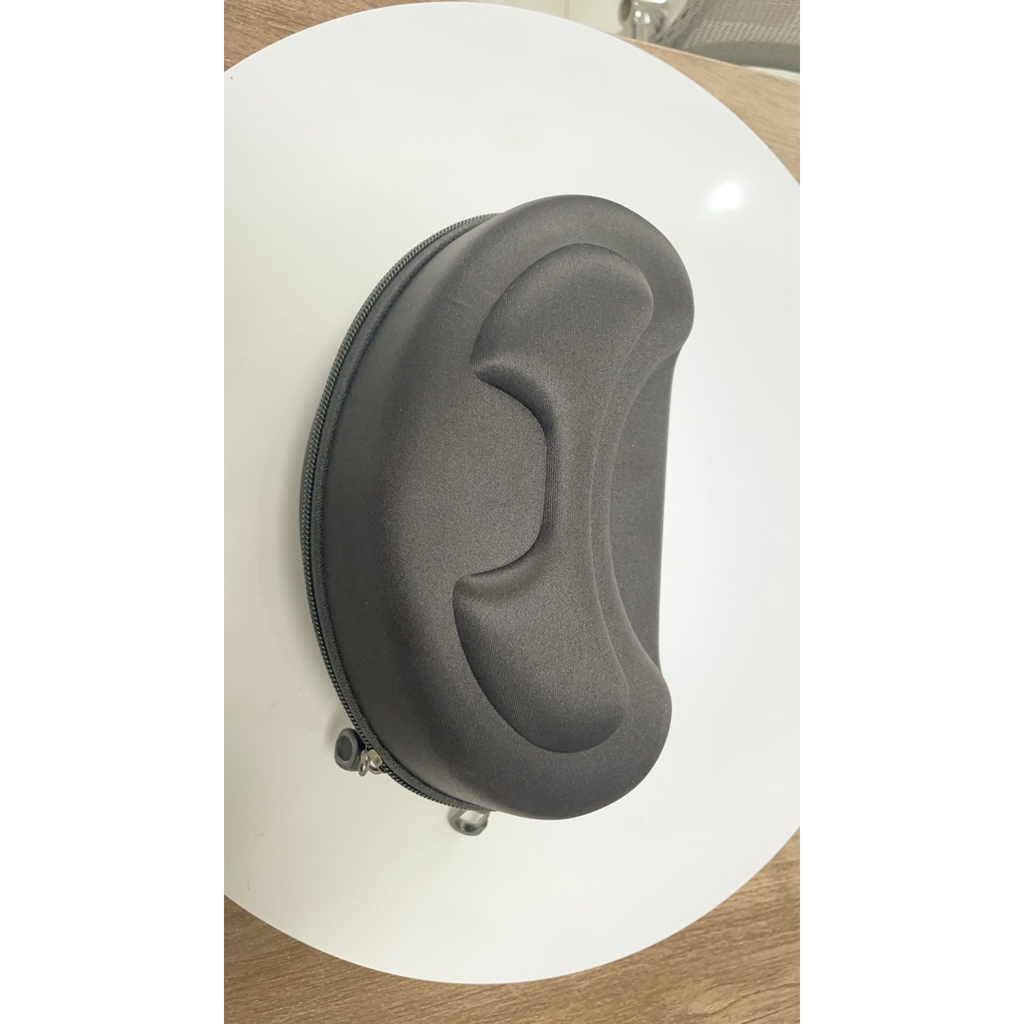 Eyeglasses case