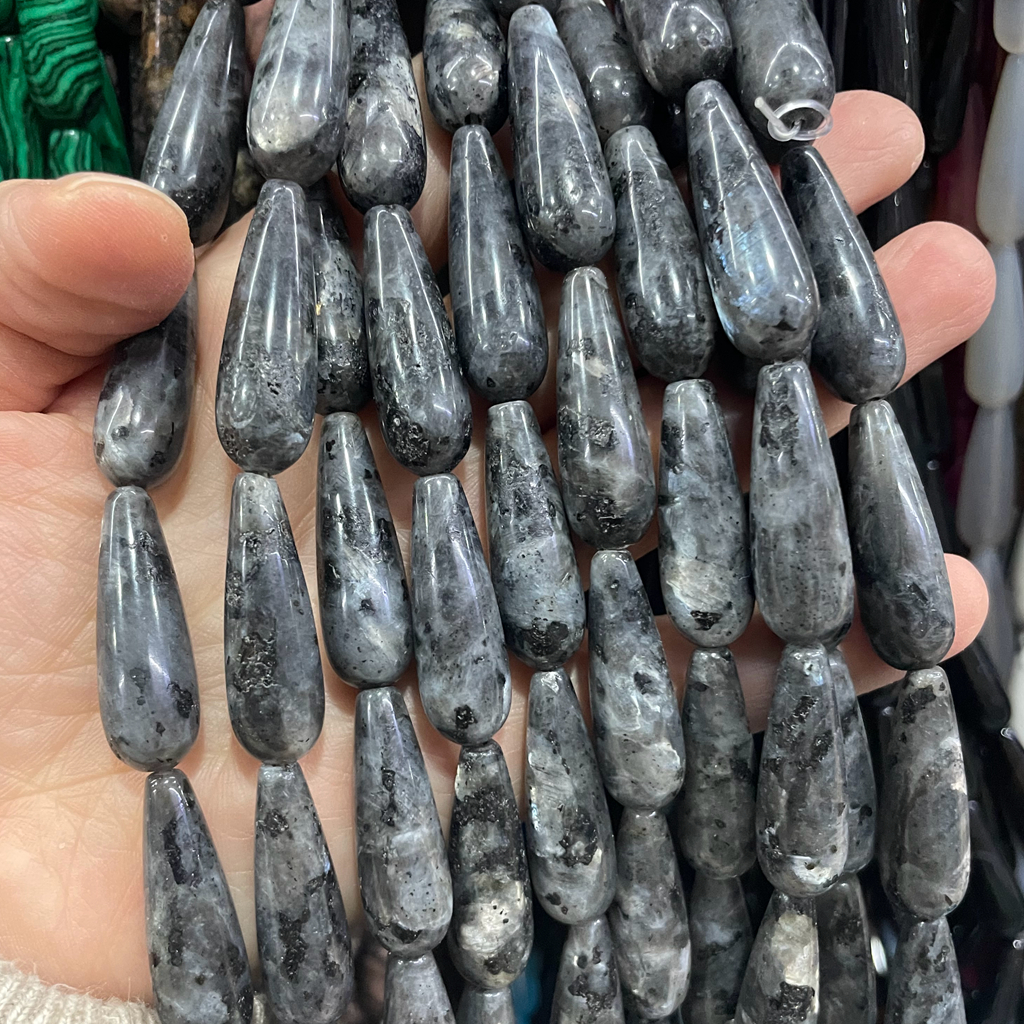 Labradorite noire