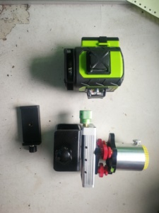 Niveles láser giratorios automáticos portátiles Autonivelación 360 riel haz verde Nivel láser de línea cruzada - Product Image 3