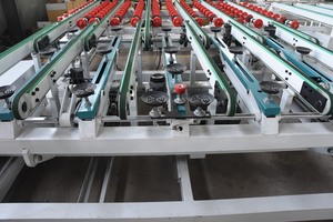 Macchina di scarico del vetro di caricamento automatico orizzontale astuto di risparmio di lavoro per l'impianto di lavorazione del vetro - Product Image 4