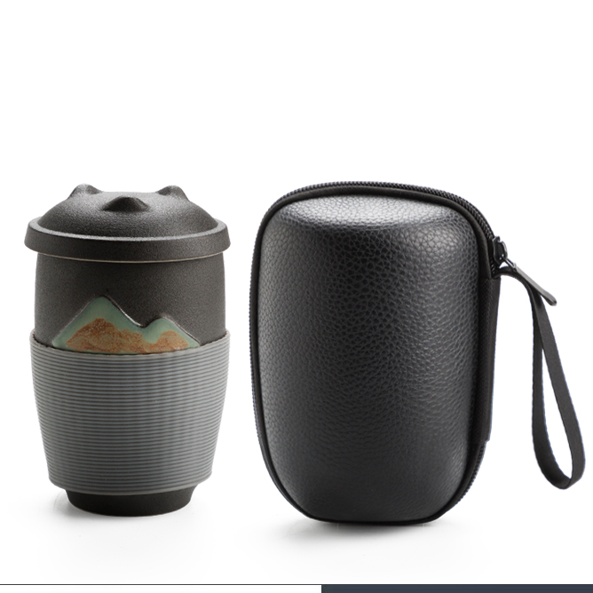 Black mug with bag