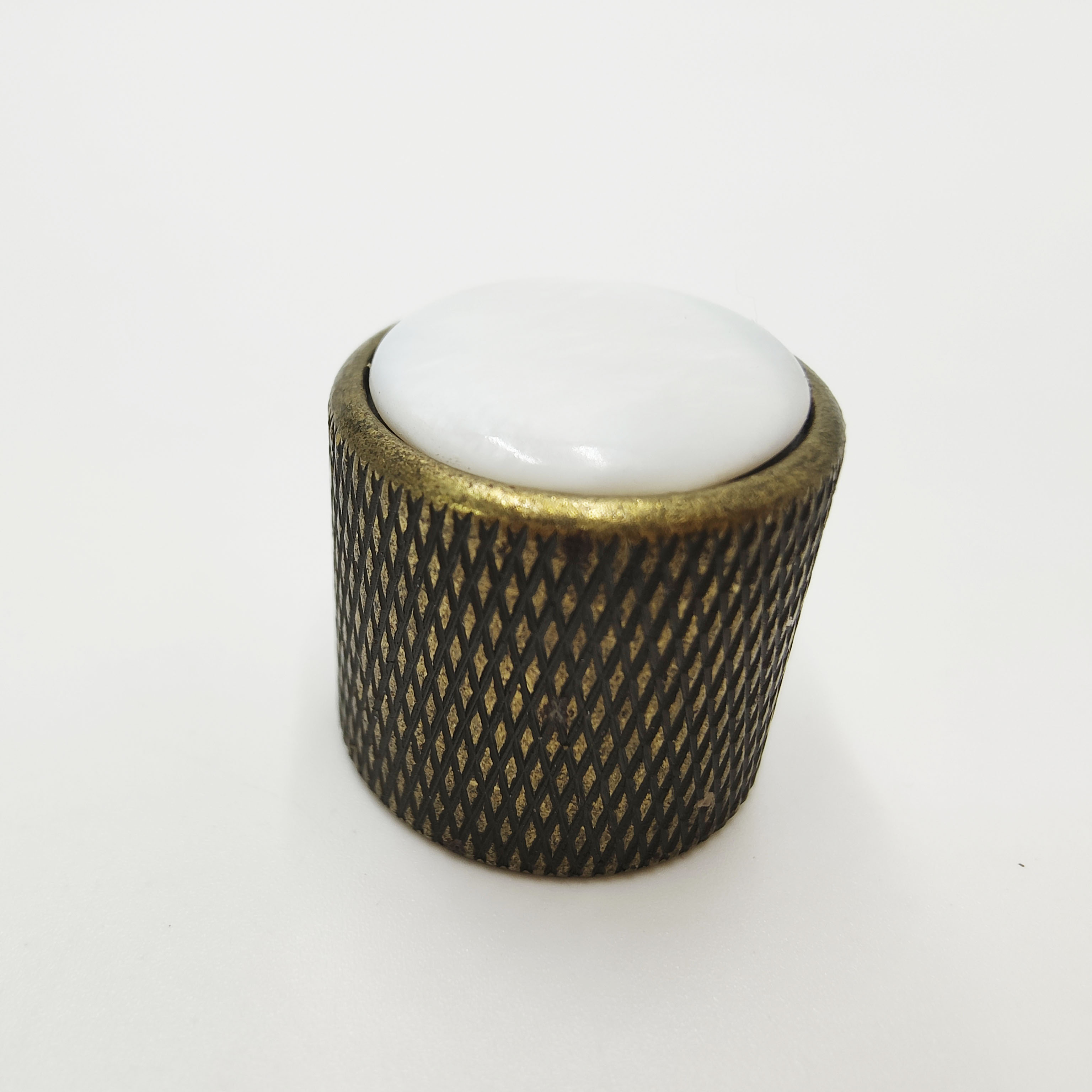 Couleur vert bronze : Coque blanche