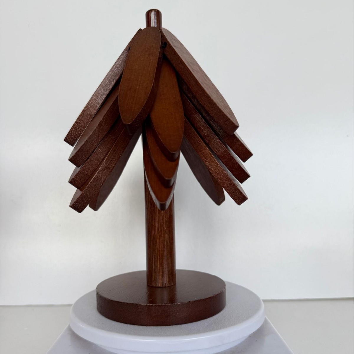 brown-five pieces + base