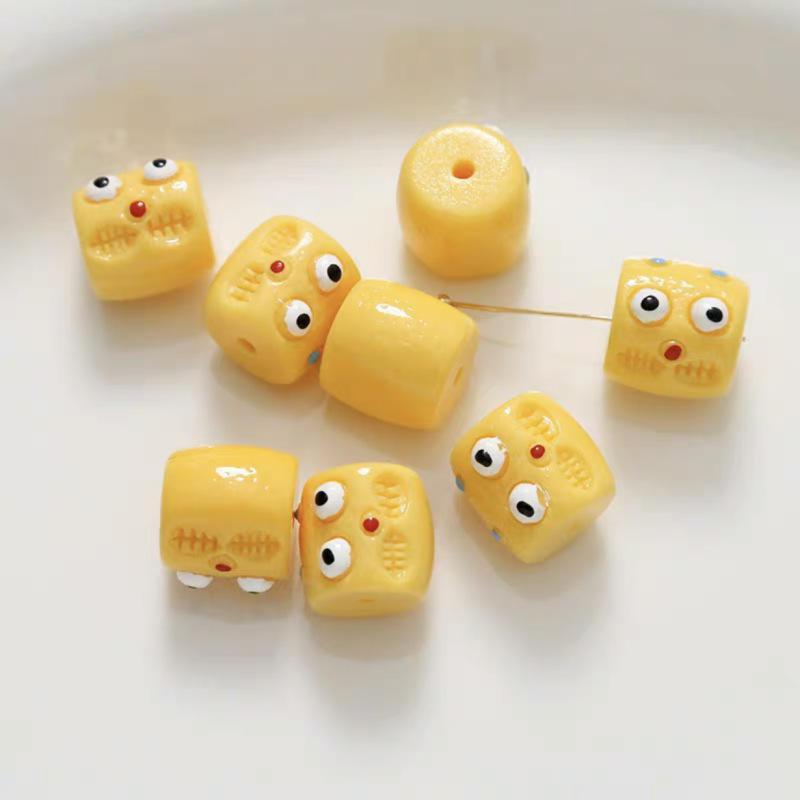 สีเหลือง