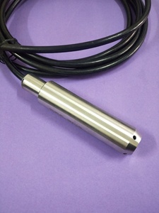 Sensor transmisor de nivel sumergible para pozo profundo o nivel de tanque, salida de 4-20Ma, 0.-5V,0-10V - Product Image 2