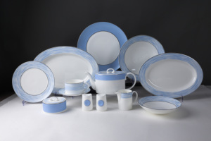 Lüks plaka sofra BoneChina 48 adet yemek takımı tabak Porcfelain yemek tabağı yemekleri akşam yemeği yemek masası seti