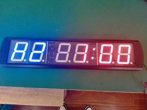 ワークアウトタイマーLEDデジタルリモートウォールクロックストップウォッチインターバルタイマージムフィットネス用リモート付きプレス電気時計