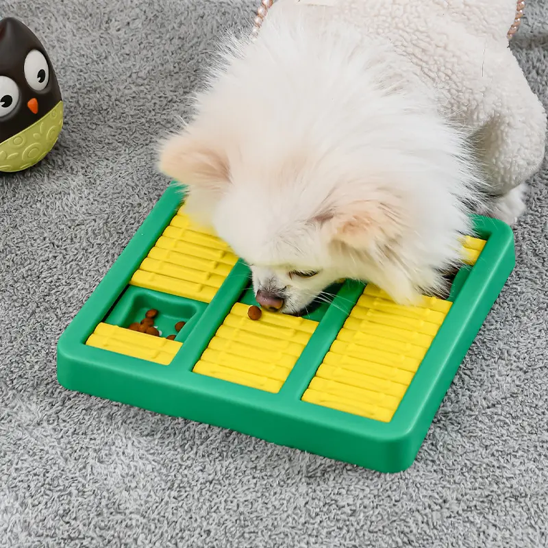 공장 도매 애완 동물 IQ 장난감 새로운 개 토글 장난감 간식 안티 초크 그릇 개 및 고양이 음식 트레이